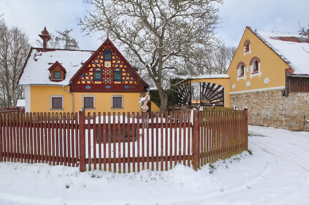 Hrazdeny Statek Mytinka Guest House Exterior photo